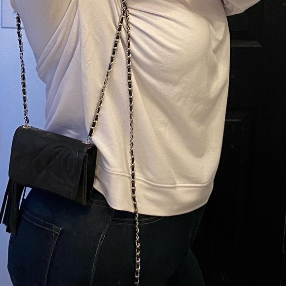 π€Chanel Quilted Wallet on a Chain Crossbody WOC Revamp w/ Tassel - Picture 3 of 14